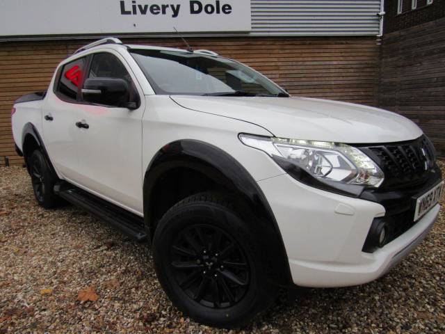 Mitsubishi L200 2.4 Double Cab DI-D 181 Challenger 4WD Auto Pick Up Diesel WHITE