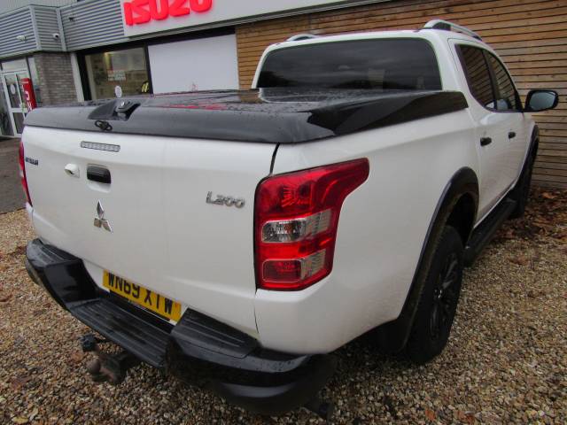 2019 Mitsubishi L200 2.4 Double Cab DI-D 181 Challenger 4WD Auto