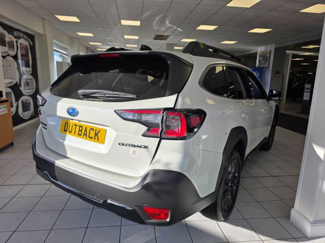 2025 Subaru Outback 2.5i Field Lineartronic 4WD Euro 6 (s/s) 5dr